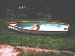Egy könnyű balatoni csónak